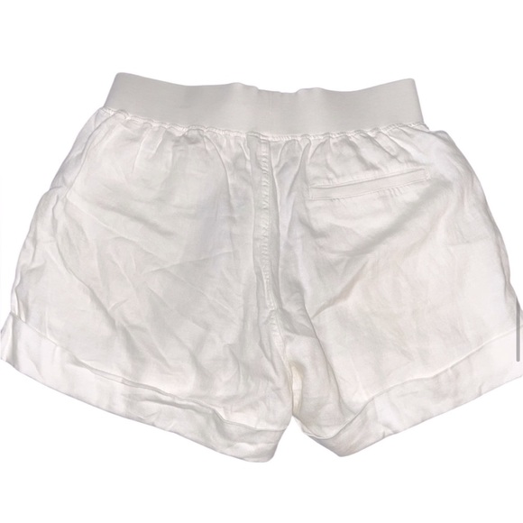 Faherty size medium Arlie Day linen blend shorts white in excellent condition - Picture 4 of 7
